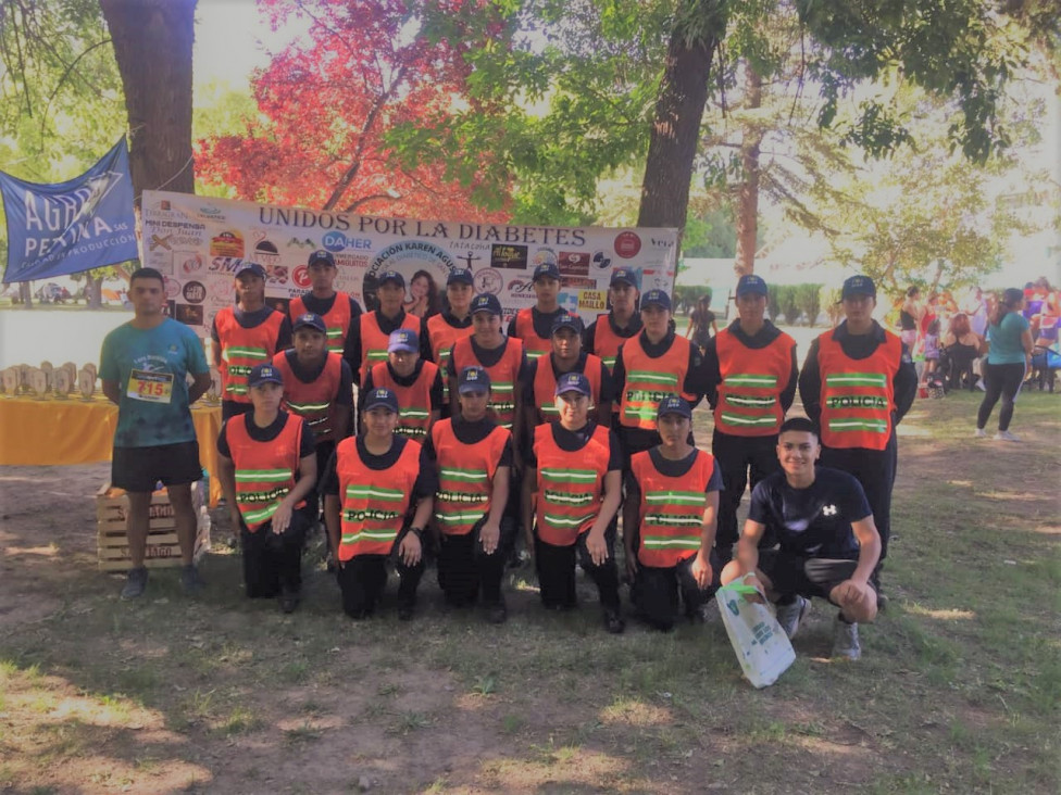 imagen Cadetes del IUSP brindaron seguridad y participaron en Maratón Solidaria en San Carlos