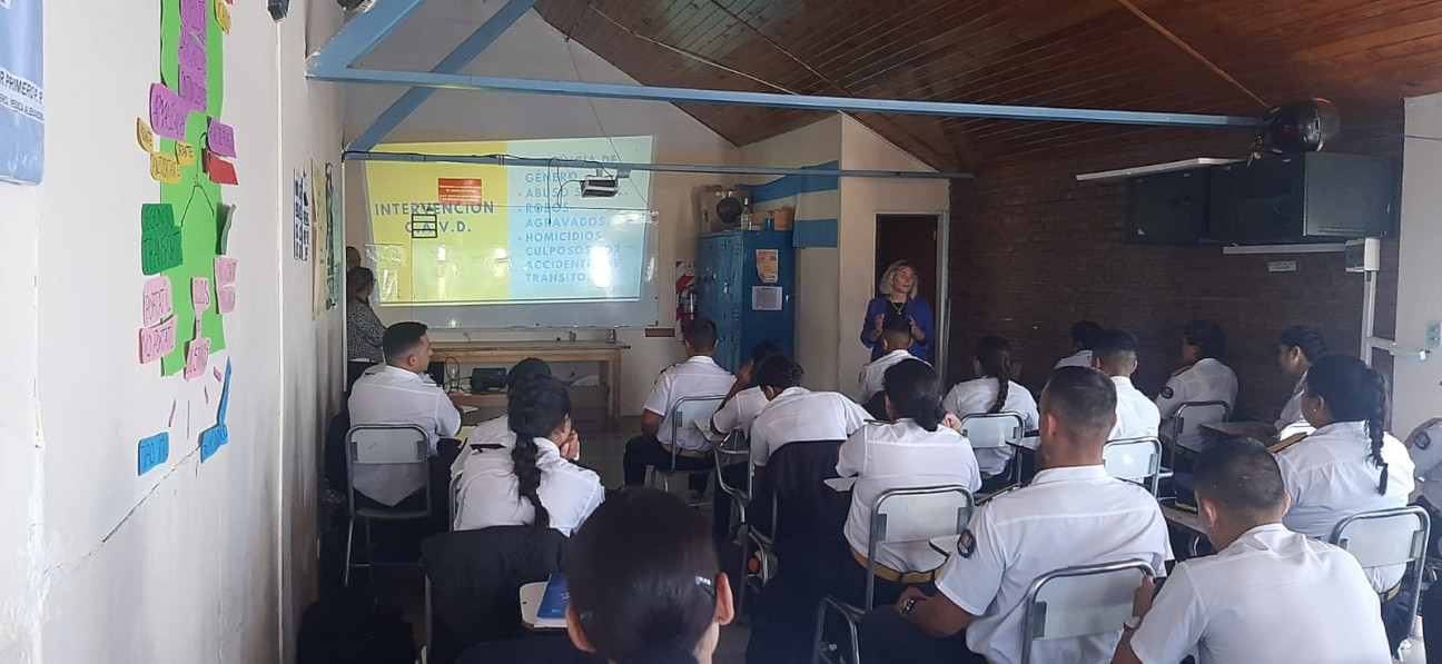 imagen Alumnos y cadetes de la Delegación Valle de Uco recibieron capacitación por parte de Relaciones Institucionales