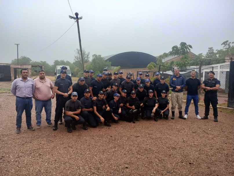 imagen 1 Cadetes de la Delegación San Rafael asistieron a una charla y demostración de la División de Canes de Búsqueda de Sustancias Prohibidas