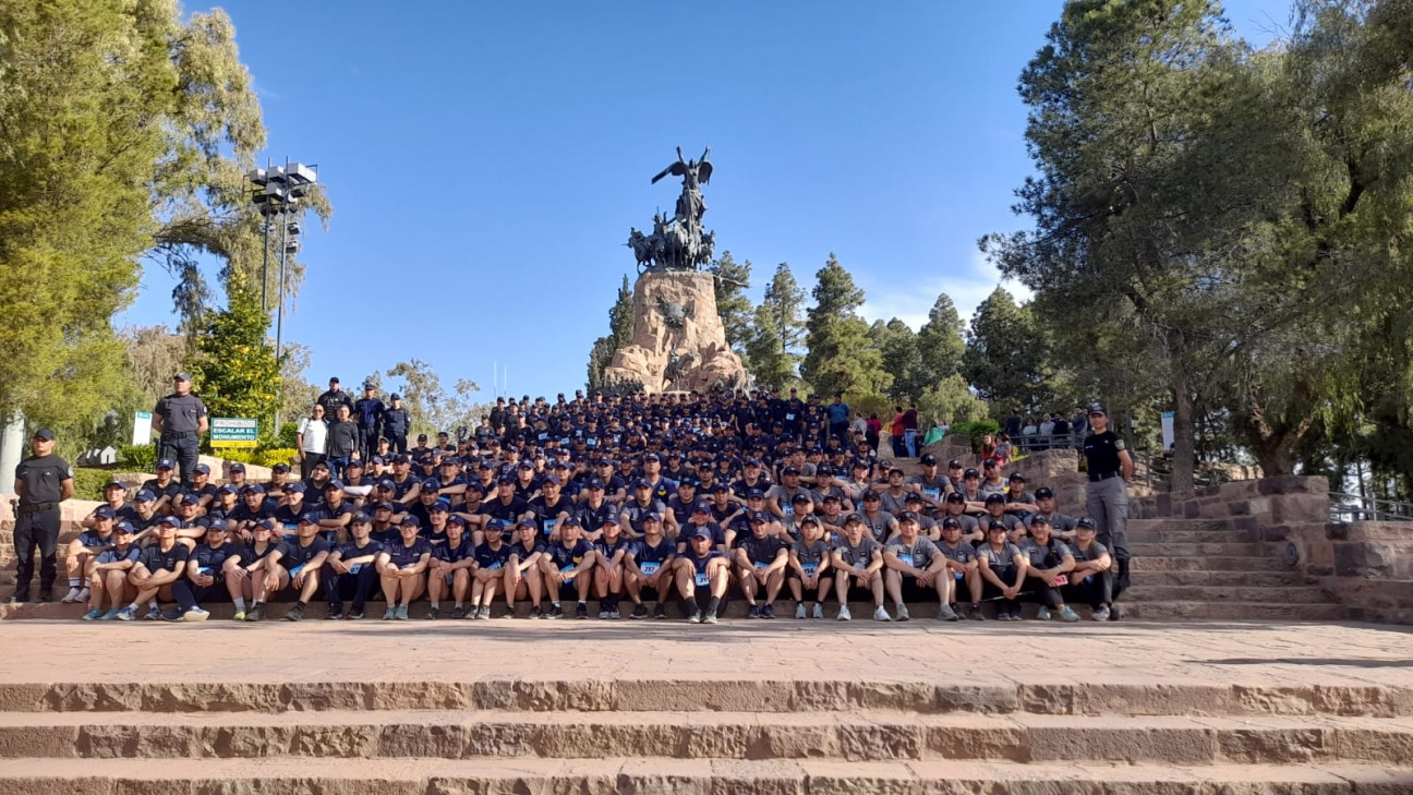 imagen Se realizó el "ENCUENTRO PROVINCIAL DEPORTIVO Y DE CAMARADERÍA" en la UNCuyo