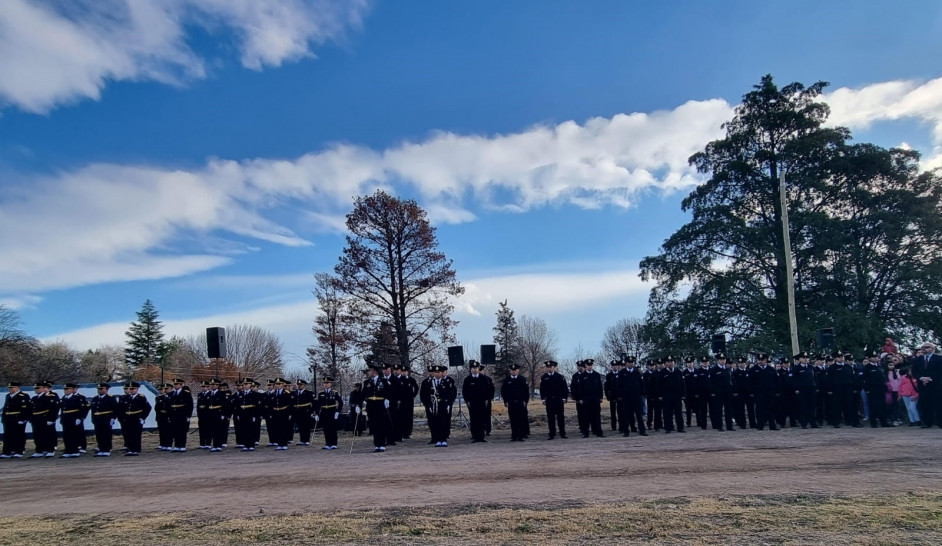 imagen Con gran orgullo los cadetes de la Delegación Valle de Uco del IUSP juraron fidelidad a la Enseña Nacional