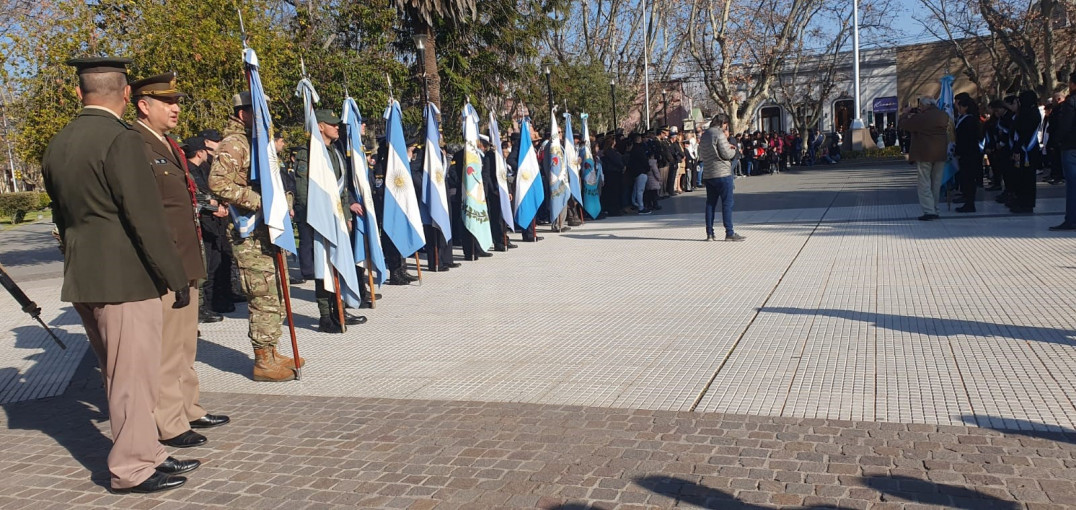 imagen 4 El IUSP Delegación San Rafael presente en Acto oficial por el 174° Aniversario del Fallecimiento del Gral.Don José de San Martín