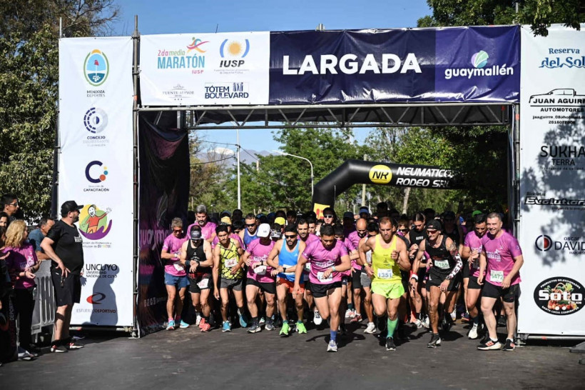 imagen Con gran éxito y una extraordinaria participación se realizó 2° Media Maratón Crio. Gral. (R) Elio Olmos