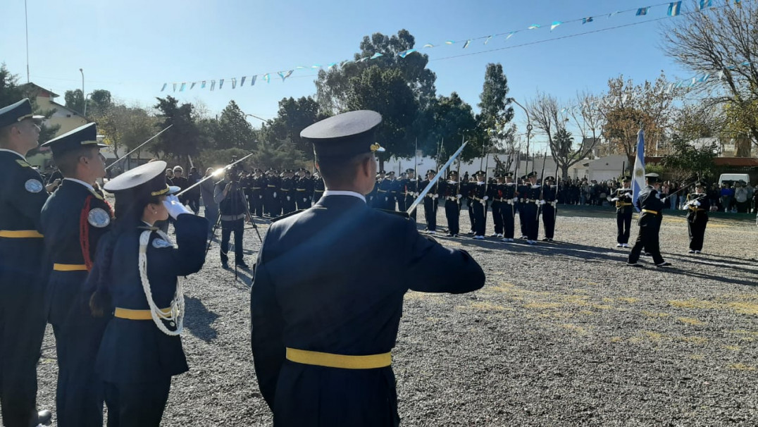 imagen 15 Los cadetes del IUSP juraron solemnemente a la bandera en toda la provincia