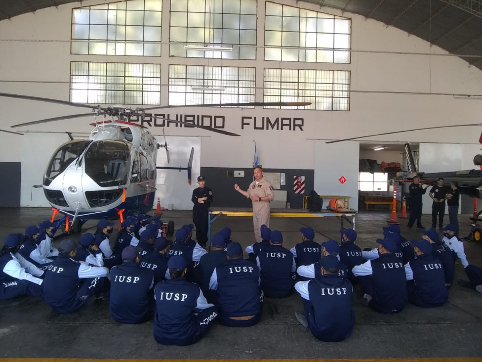 imagen La Patrulla de Rescate realizó una charla dirigida a los alumnos de Tecnicatura de Delegación Zona Este