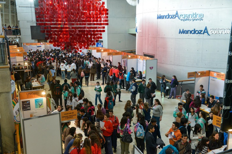 imagen El I.U.S.P. en apertura de Expo Educativa 2014