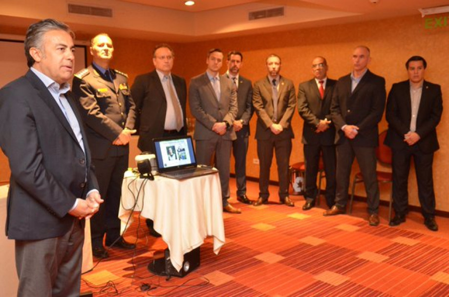 imagen Directores del IUSP presentes en Jornadas de Capacitación del F.B.I. 
