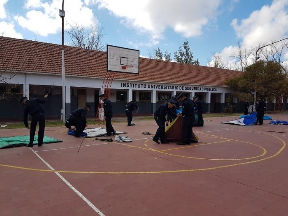 imagen Preparación para realizar experiencia de internado en el C.E.P.