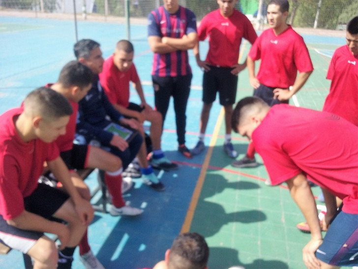 imagen Inició la participación del equipo masculino de Futsal IUSP en la UNCuyo