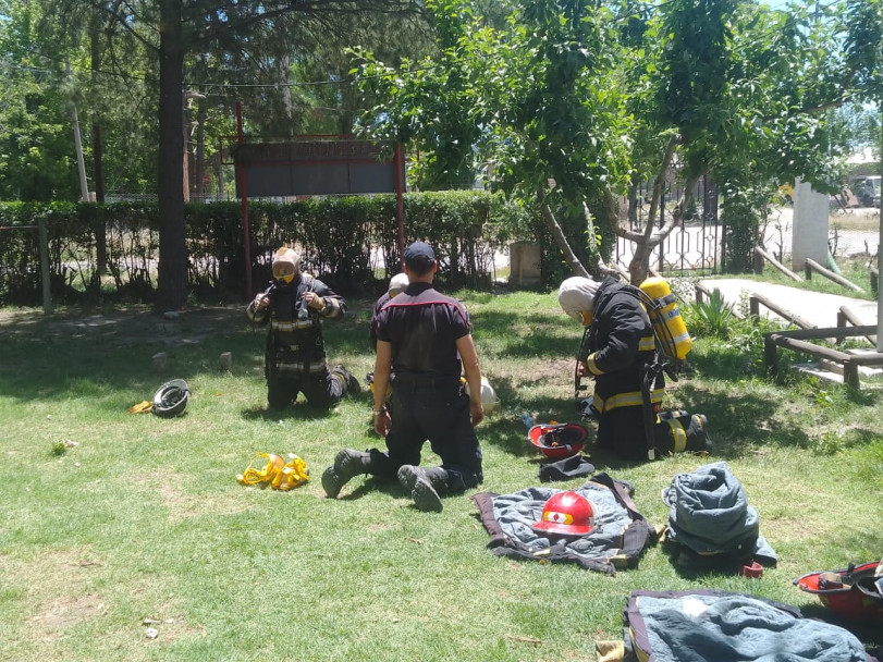 imagen 1 El Instituto Universitario de Seguridad Pública brindó su 2° Curso de capacitación de Vigilador Bombero, como especialización para vigiladores privados