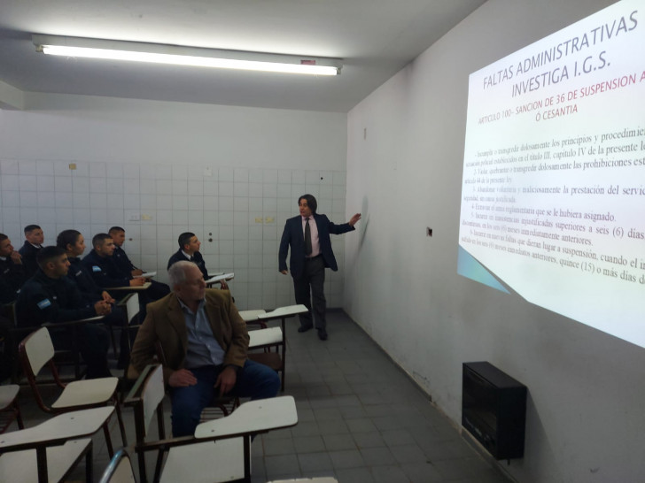 imagen Disertación en la Delegación Zona Sur de la Cátedra de Organización de la Seguridad Pública en Mendoza