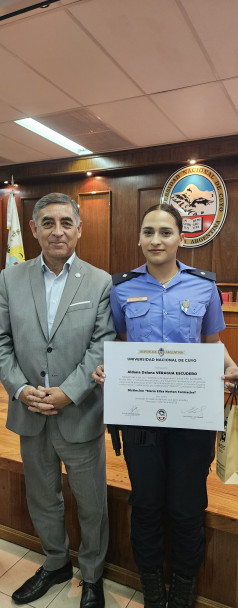 imagen 2 Egresada de la Tecnicatura Universitaria en Seguridad Pública fue premiada por la UNCUYO
