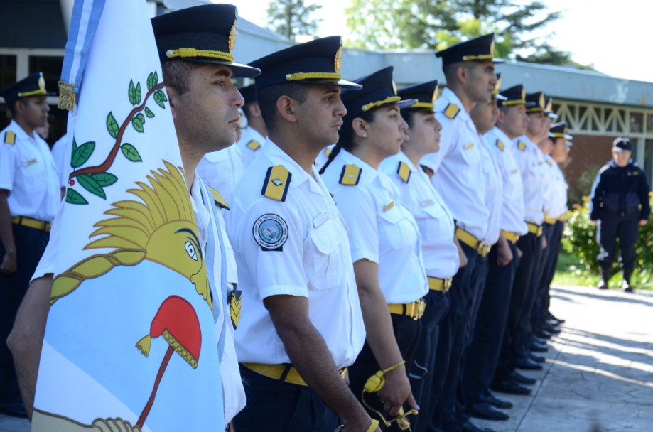 imagen 4 Acto en conmemoración del Aniversario N° 212 de la creación de la Policía de Mendoza