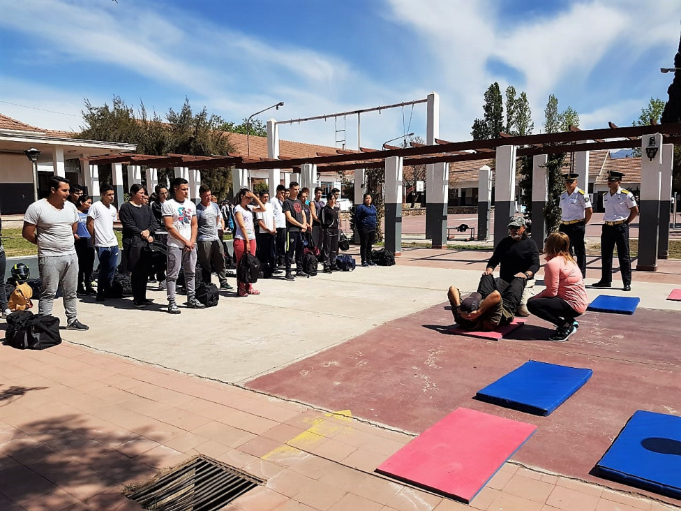 imagen Continua la evaluación de actividad física para aspirantes a la carrera de Tecnicatura