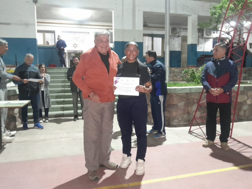 imagen 14 Encuentro de Camaradería de los 2dos años del IUSP de toda la Provincia en el predio deportivo de la UNCuyo