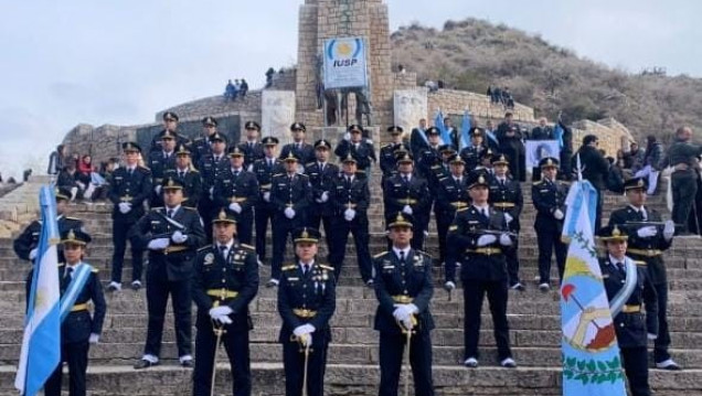 imagen La Delegación Valle de Uco estuvo presente en los Actos conmemorativos por el 174° Aniversario del Fallecimiento del Gral. San Martín