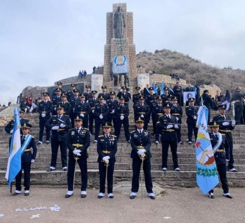 imagen La Delegación Valle de Uco estuvo presente en los Actos conmemorativos por el 174° Aniversario del Fallecimiento del Gral. San Martín