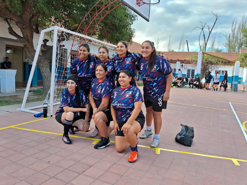 imagen 3 Gran jornada de fútbol femenino en el IUSP