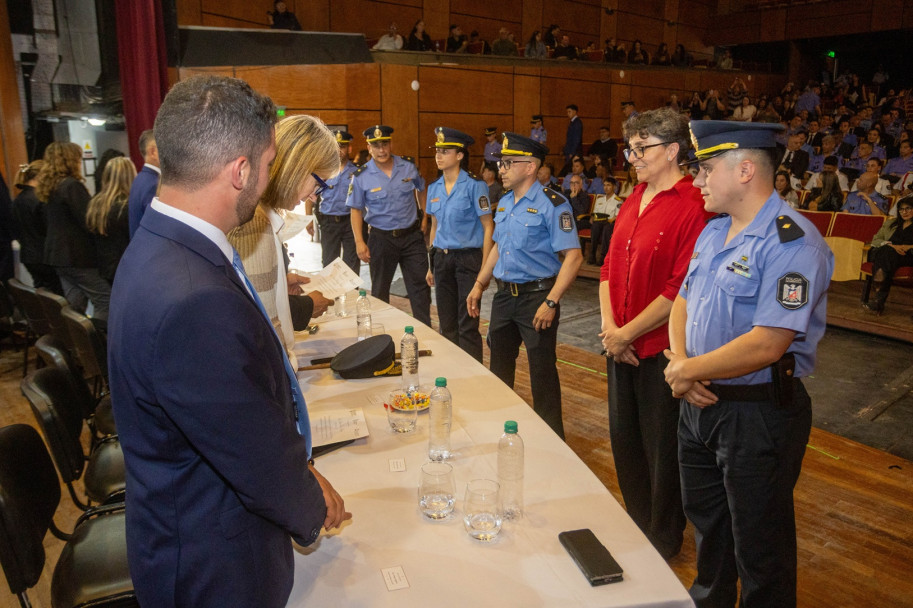 imagen 8 Histórica colación de grado con el mayor número de Licenciados en Seguridad Pública y Seguridad Penitenciaria del IUSP