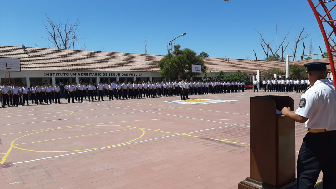 imagen 2 Se realizó un homenaje a la Instructora Of. Insp. Isaura Romero