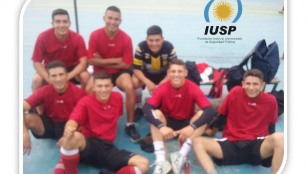 imagen Triunfo del IUSP en el tercer partido del Torneo Futsal UNCuyo