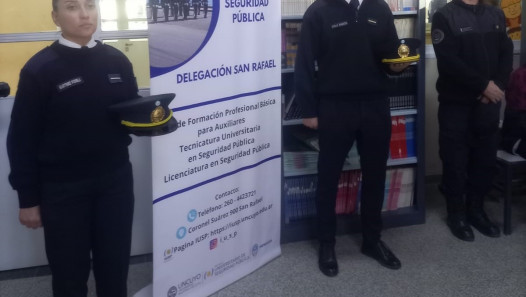 imagen La Delegación San Rafael promociono en escuelas la carrera de Tecnicatura en Seguridad Pública con una gran aceptación de los estudiantes