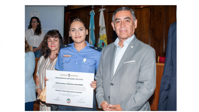 imagen Egresada de la Tecnicatura Universitaria en Seguridad Pública fue premiada por la UNCUYO