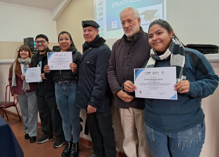 imagen 5 240 nuevos vigiladores privados terminaron su capacitación en el IUSP Sede Central  