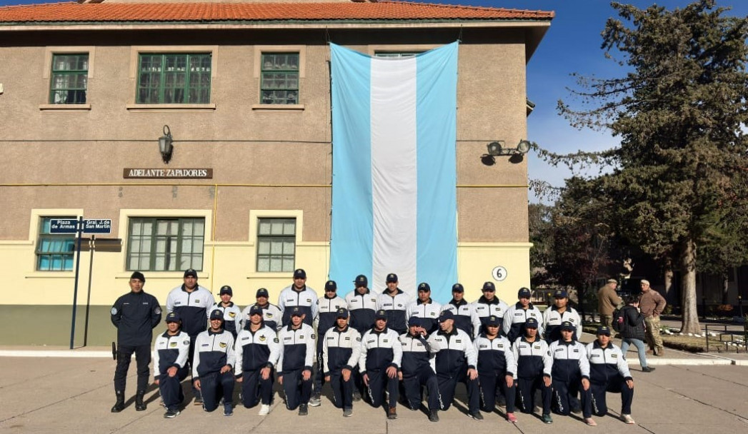imagen 1 La Delegación Valle de Uco fue invitada a participar de Jornadas Puertas abiertas por el 214° Aniversario del Ejército Argentino