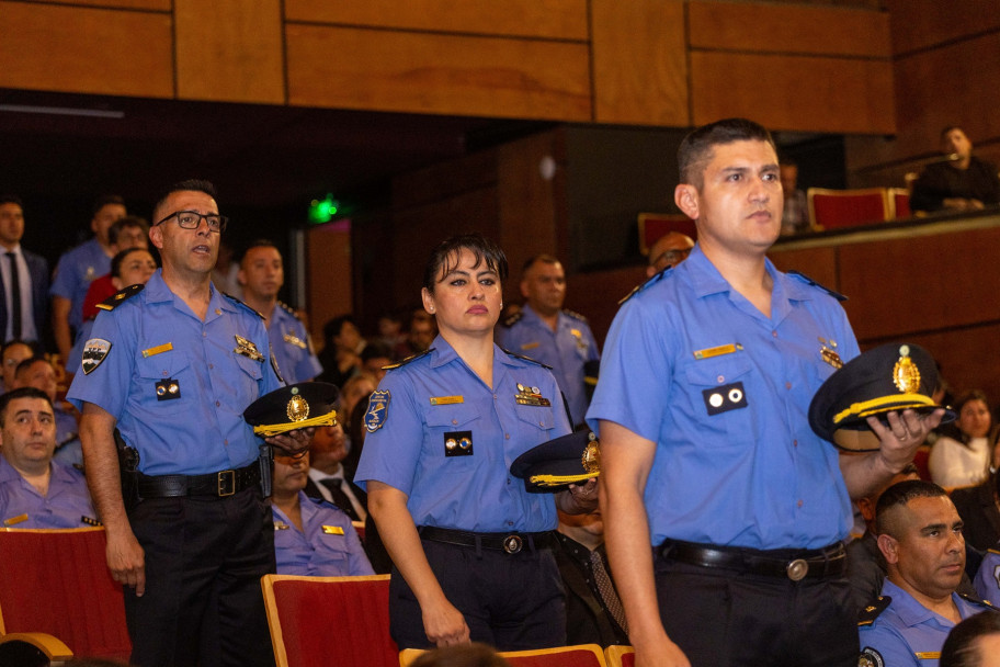imagen 18 Histórica colación de grado con el mayor número de Licenciados en Seguridad Pública y Seguridad Penitenciaria del IUSP