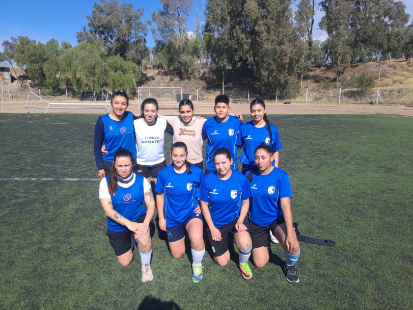 imagen 2 El IUSP se integra al fútbol femenino en la UNCuyo y espera ser ganador en las instancias finales