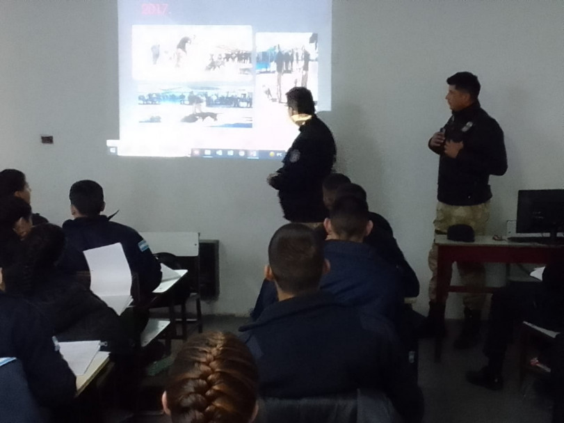 imagen Los cadetes de FPB de Delegación Zona Sur recibieron una clase especializada en Narcocriminalidad