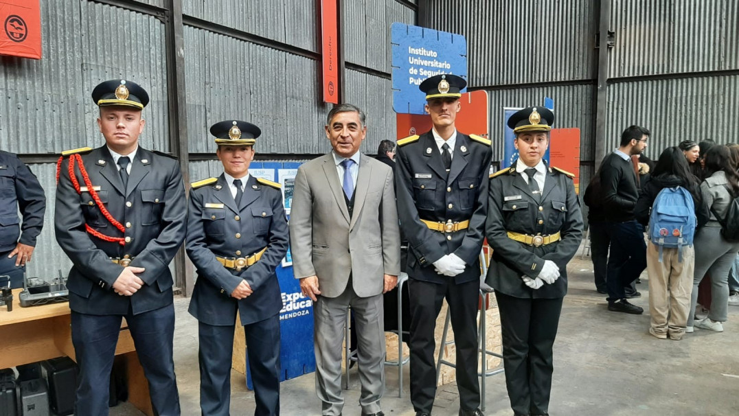 imagen 3 El IUSP participó en la multitudinaria expo educativa Mendoza 2025
