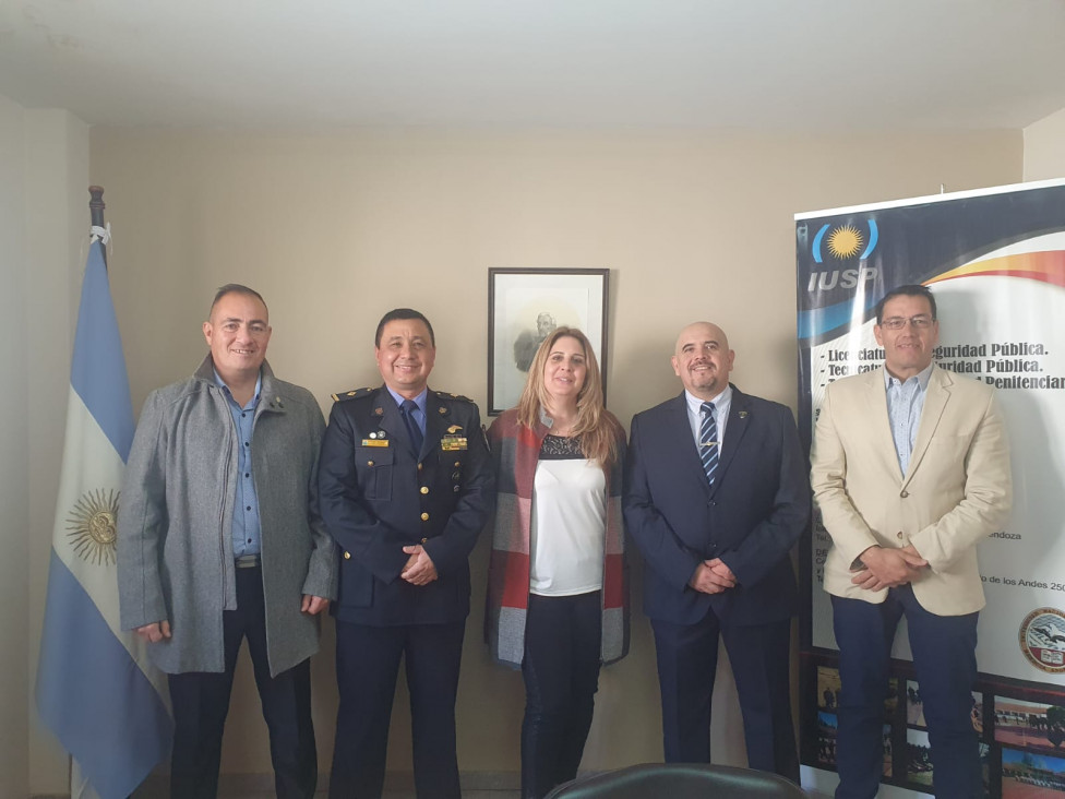 imagen Dos nuevos Licenciados en Seguridad Pública egresaron en la Delegación Zona Sur del IUSP