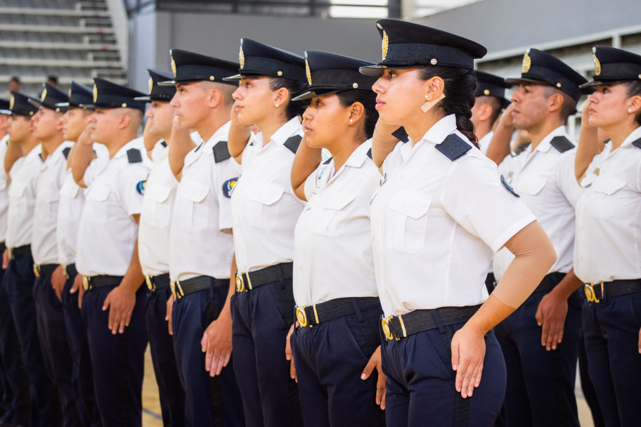 imagen 14 Mas de 80 egresados recibieron su diploma de Auxiliares para la Policía de Mendoza en Zona Este