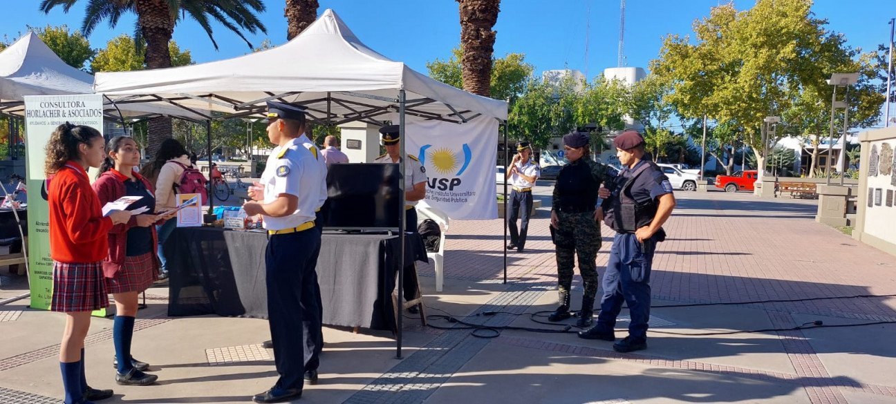 imagen La Delegación General Alvear del IUSP presente en oferta educativa "Expectativa joven"