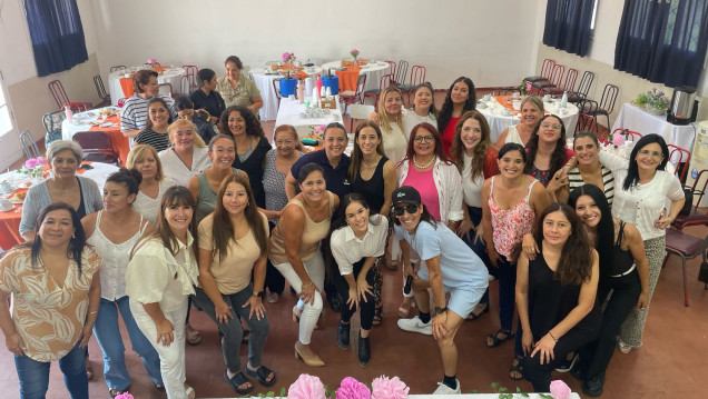 imagen Se conmemoró el día internacional de la mujer en el IUSP agasajando al personal femenino