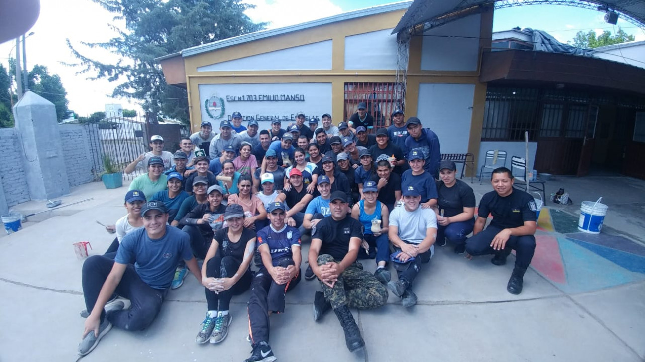 imagen Actividad solidaria del curso de Formación Profesional Básica Delegación Valle de Uco en Escuela N 1- 703