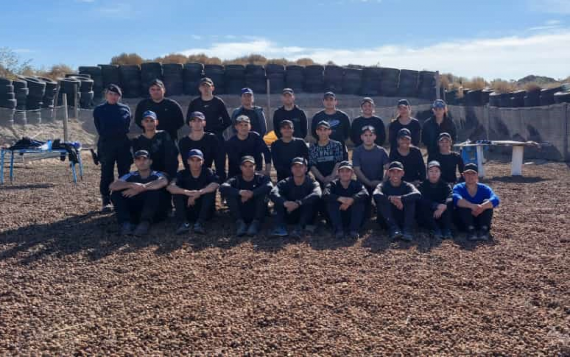 imagen Cadetes del Curso de FPB N° 199 de la Delegación General Alvear realizaron trabajo integral en el Taller de Operaciones Básicas Policiales