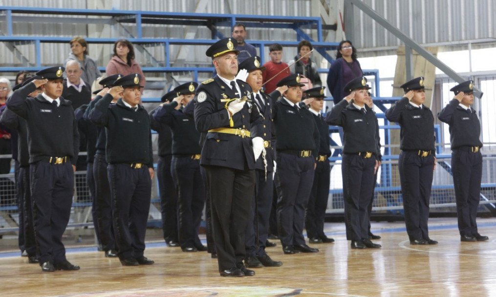 imagen 11 Con un solemne Acto la Delegación Valle de Uco hizo entrega de diplomas de egreso a los cadetes de la FPB para Auxiliar