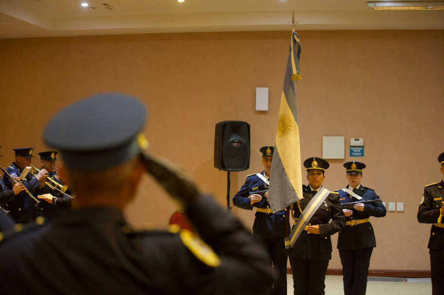 imagen 13 Con un distinguido Acto finalizó la FPB para Auxiliar N° 203 de la Delegación San Rafael