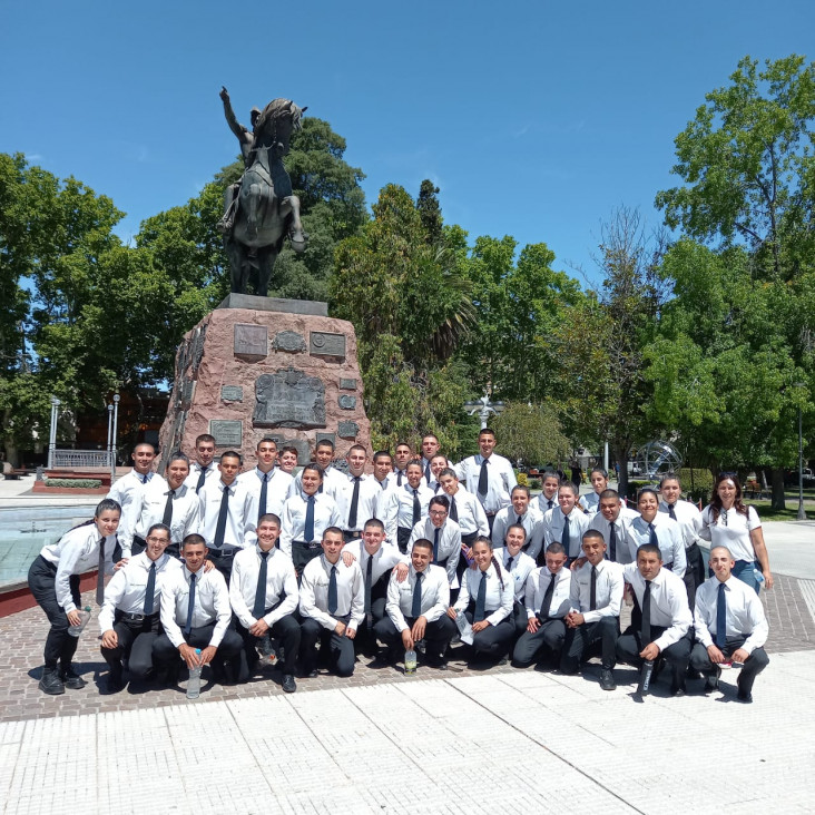 imagen Cadetes del Curso de FPB 196 realizaron salida para la materia Seguridad Turística