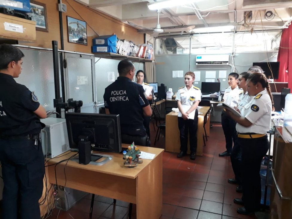 imagen Alumnos de Tecnicatura Delegación Valle de Uco visitaron Laboratorios de Policía Científica