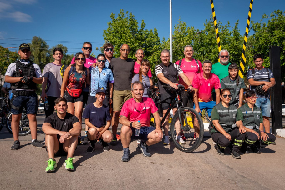 imagen 7 La Bicicleteada organizada por el Instituto Universitario de Seguridad Pública y la Municipalidad de Godoy Cruz convocó a grandes y chicos para concientizar sobre la 