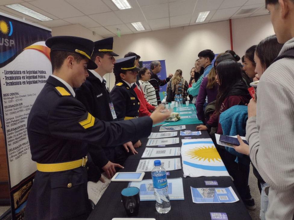 imagen En la Expo Educativa de San Rafael el IUSP presentó su oferta académica