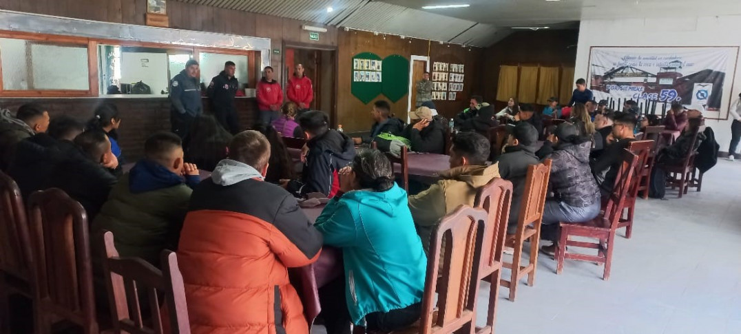 imagen 13 Más de 100 alumnos de Licenciatura participaron activamente en las Jornadas Provinciales de Estrategias de Seguridad en Alta Montaña