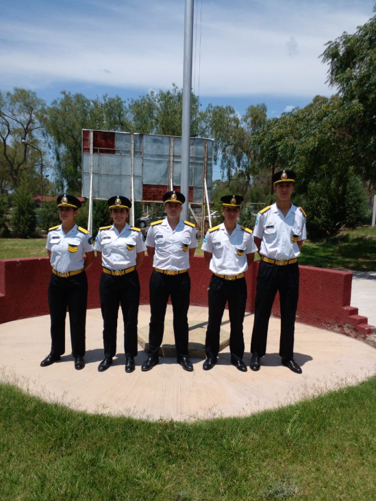 imagen El IUSP tiene 5 nuevos Técnicos Universitarios en Seguridad Penitenciaria