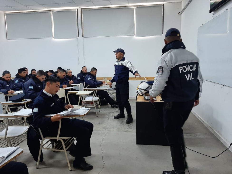 imagen Alumnos de Tecnicatura fueron capacitados en el marco del Taller de armas y Especialidades Policiales