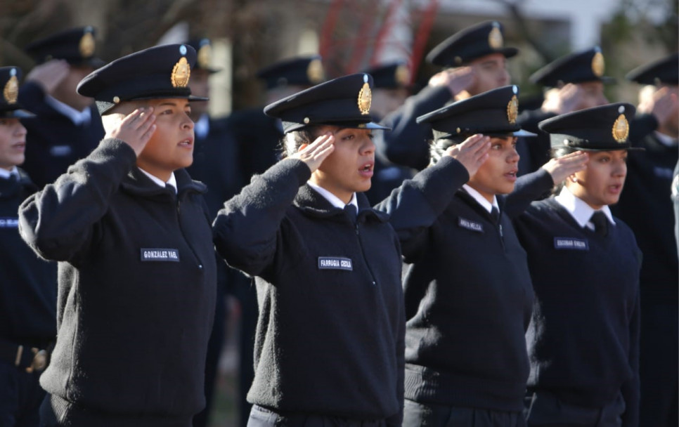 imagen 4 Comenzaron los actos de egreso del Curso de Formación Profesional Básica para Auxiliares de la Policía