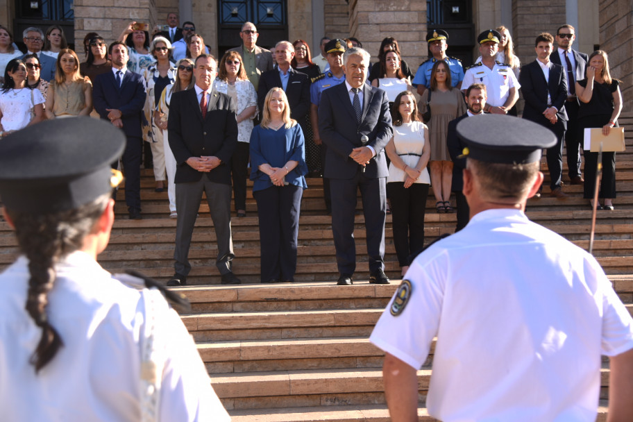 imagen 5 Imponente acto por el 27° aniversario del IUSP y el egreso de Técnicos Universitarios y Auxiliares